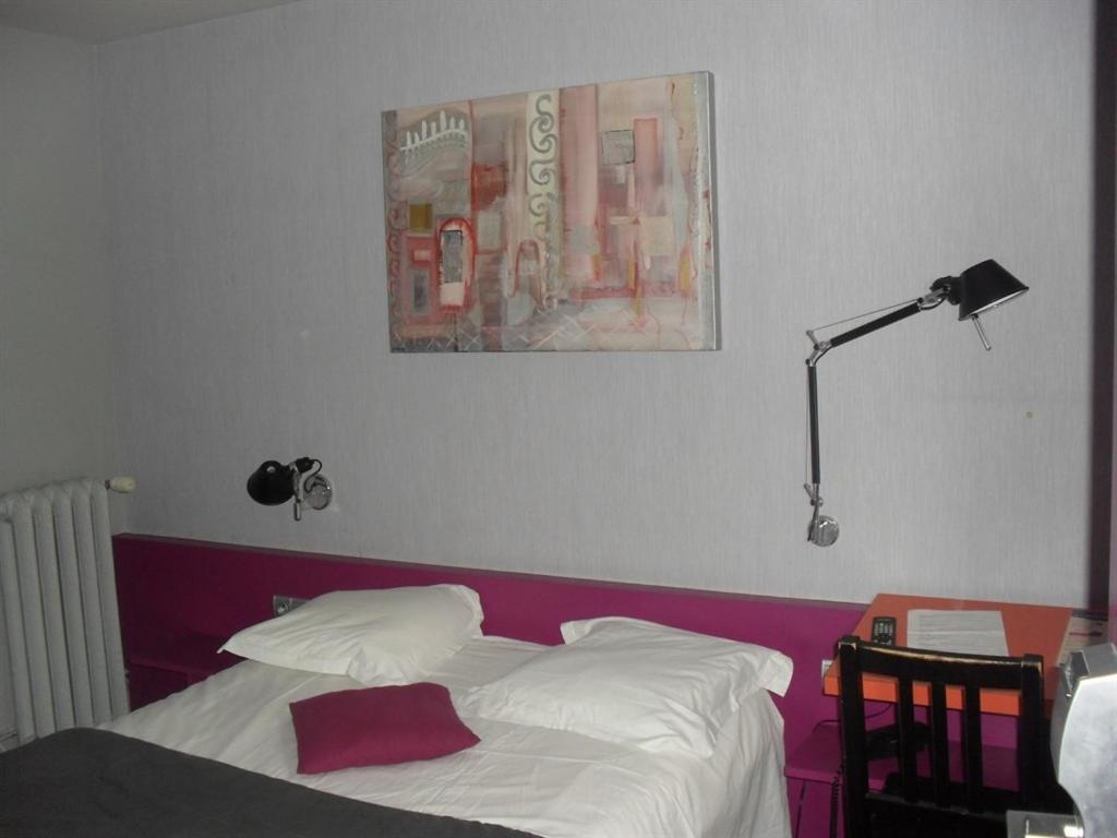 Hotel Latino Reims Centre Екстериор снимка