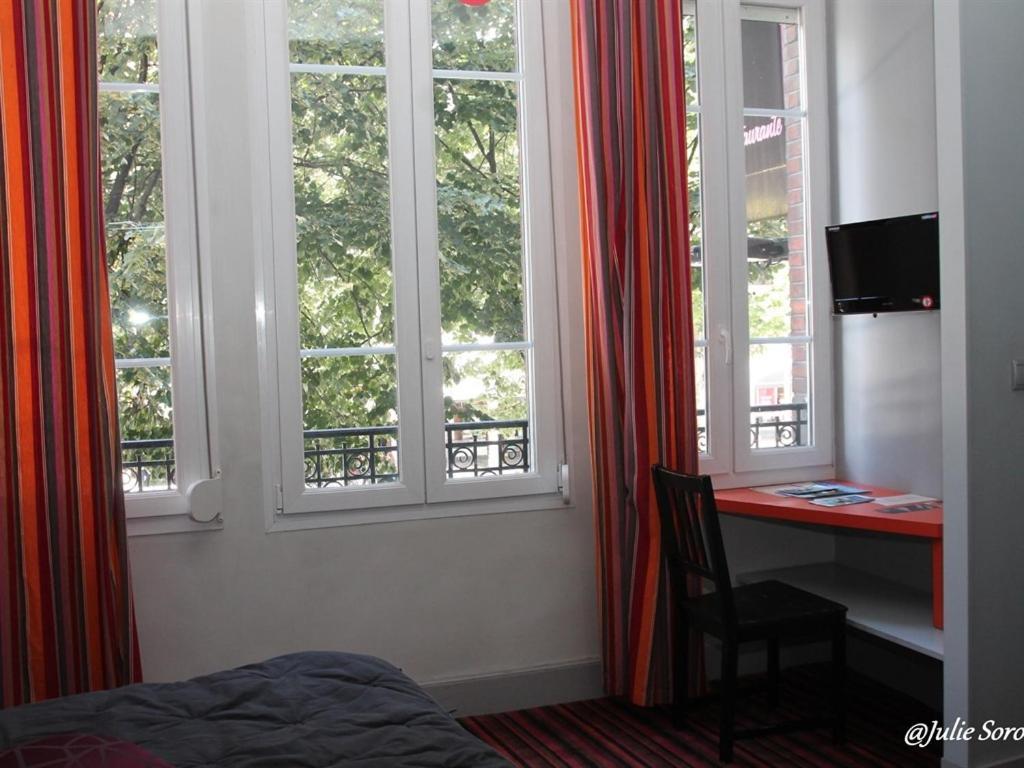 Hotel Latino Reims Centre Стая снимка